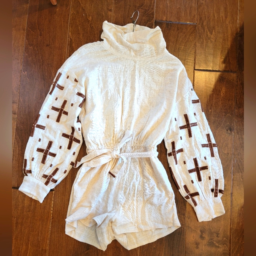 Sundress Romper, never worn, size M/L